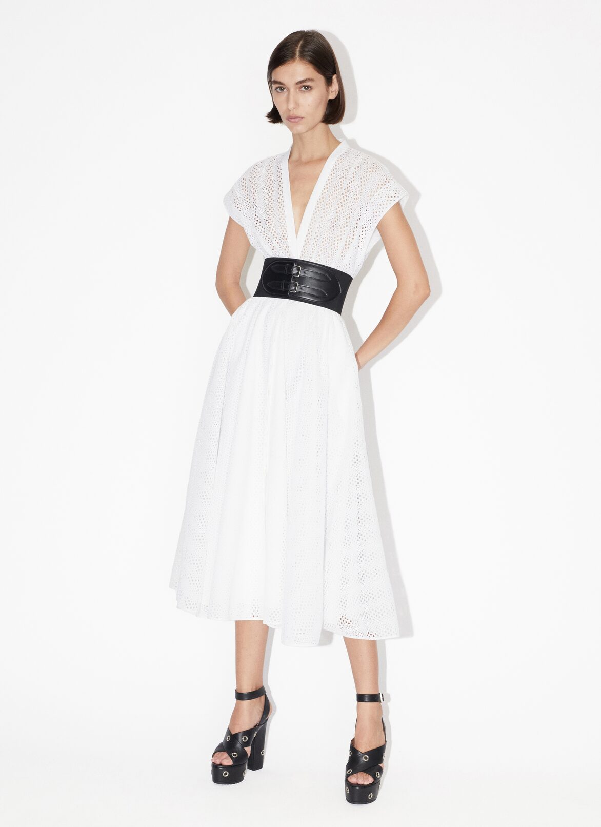Broderie anglaise belted dress ALAÏA WHITE BRODERIE ANGLAISE BELTED DRESS